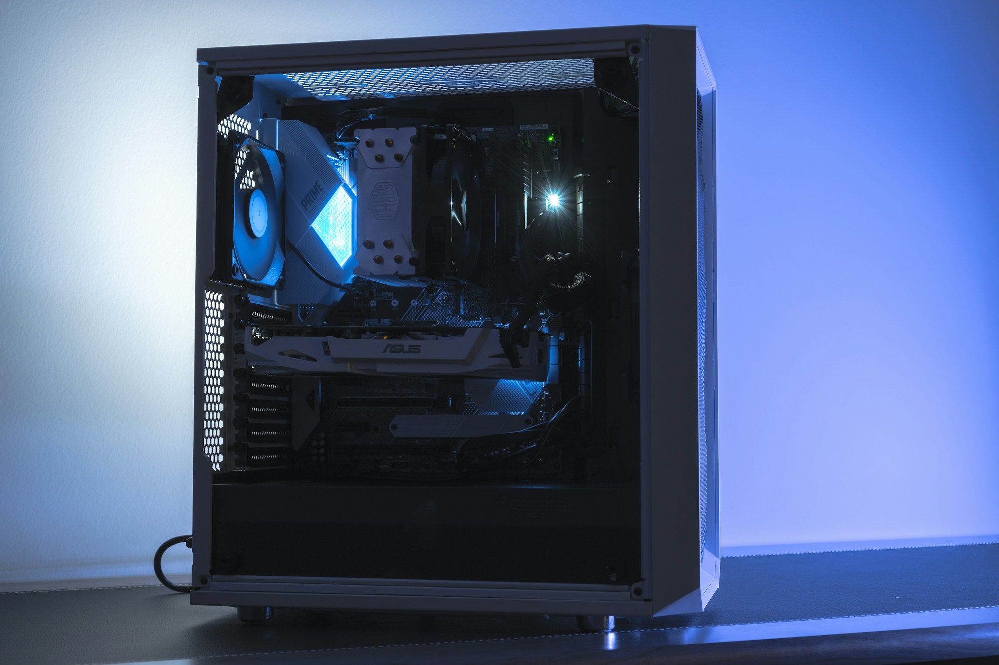 A CPU status light that stays on