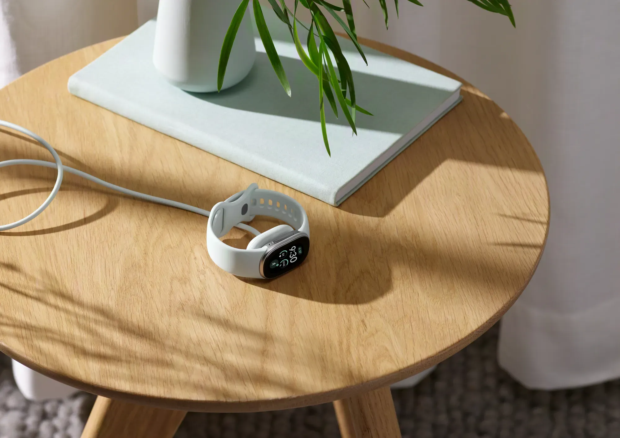 Fitbit_Edge_Still.width-2000.format-webp.webp