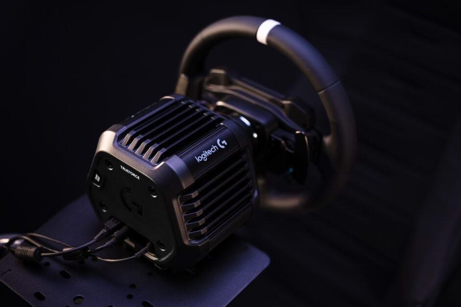 RS50-System-ENVR-CU-Front-Angled-01-942x628.jpg