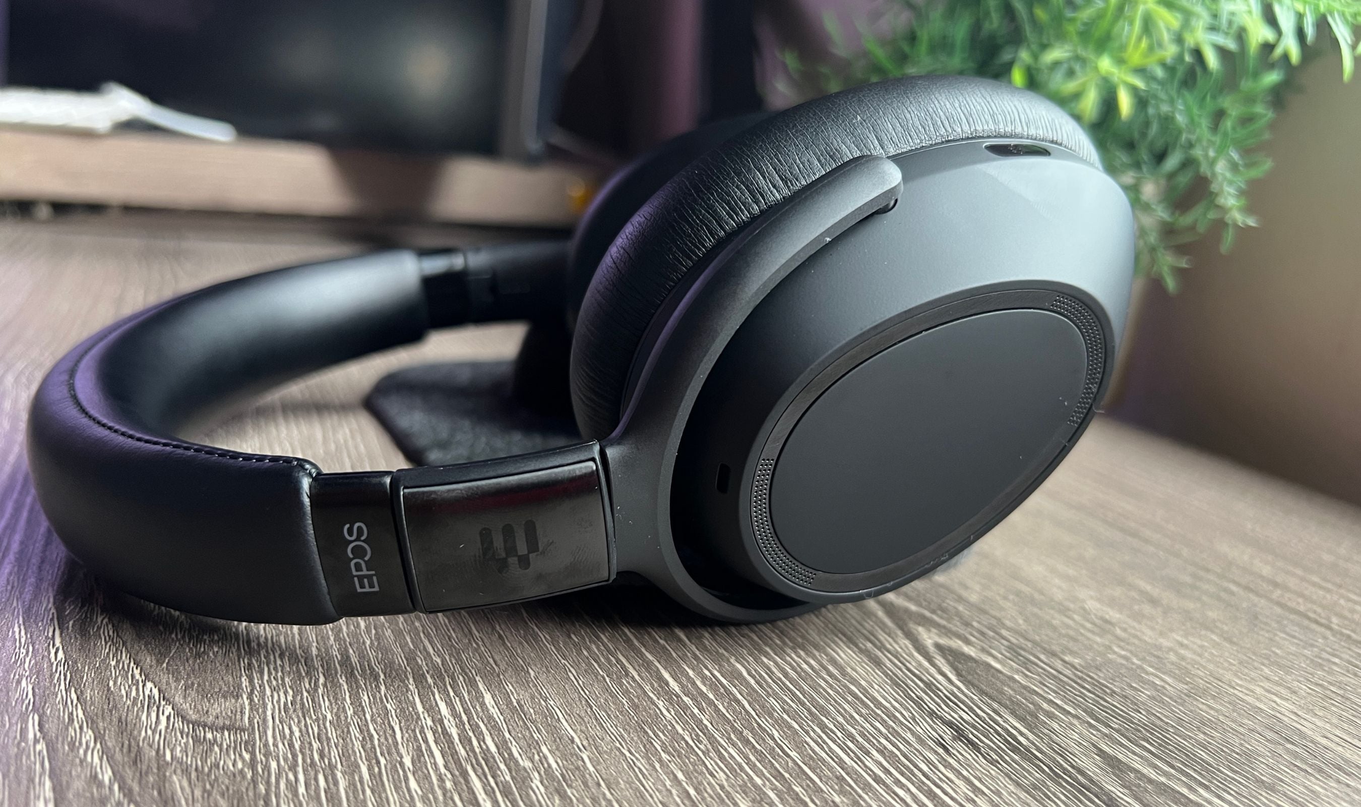 Technobezz - 2026-04-13T221047.792.jpg