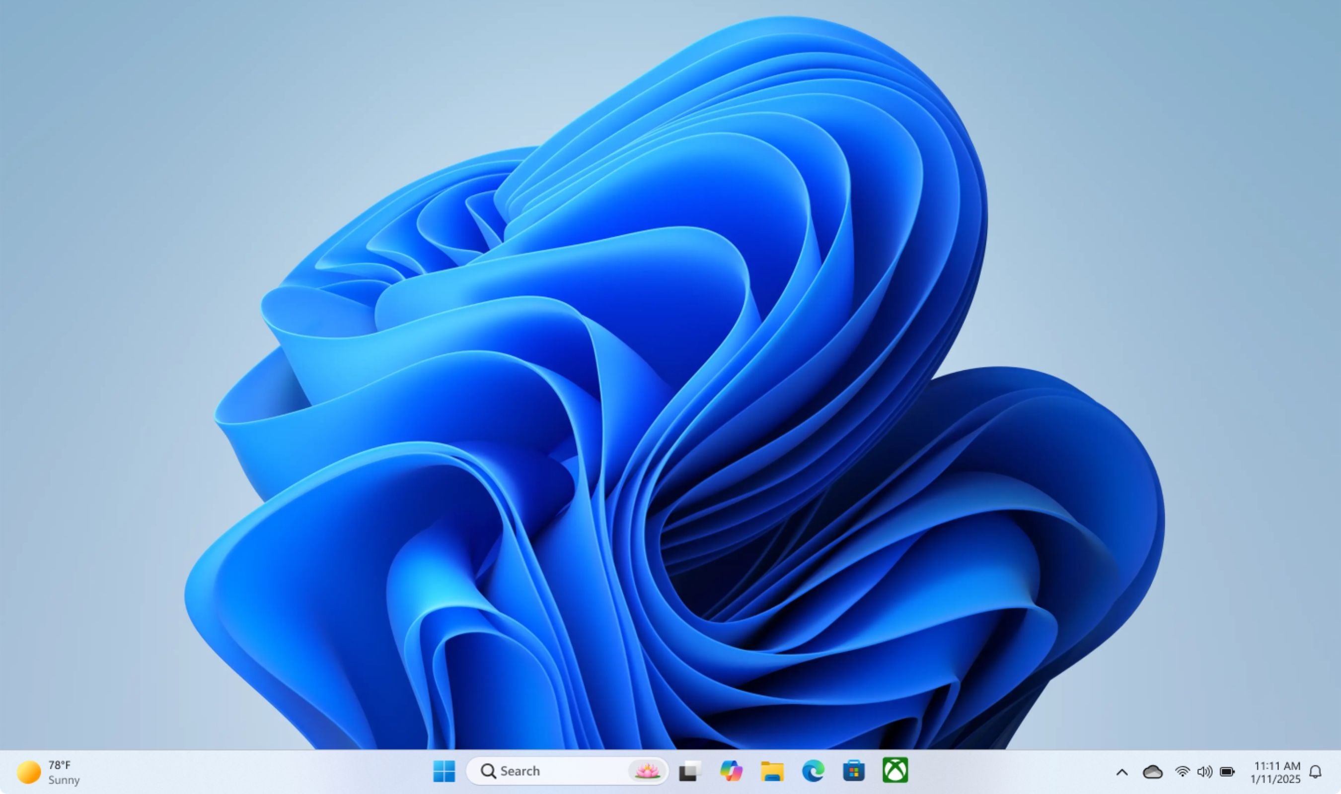 Microsoft Finally Brings Movable Taskbar to Windows 11 After Five Years