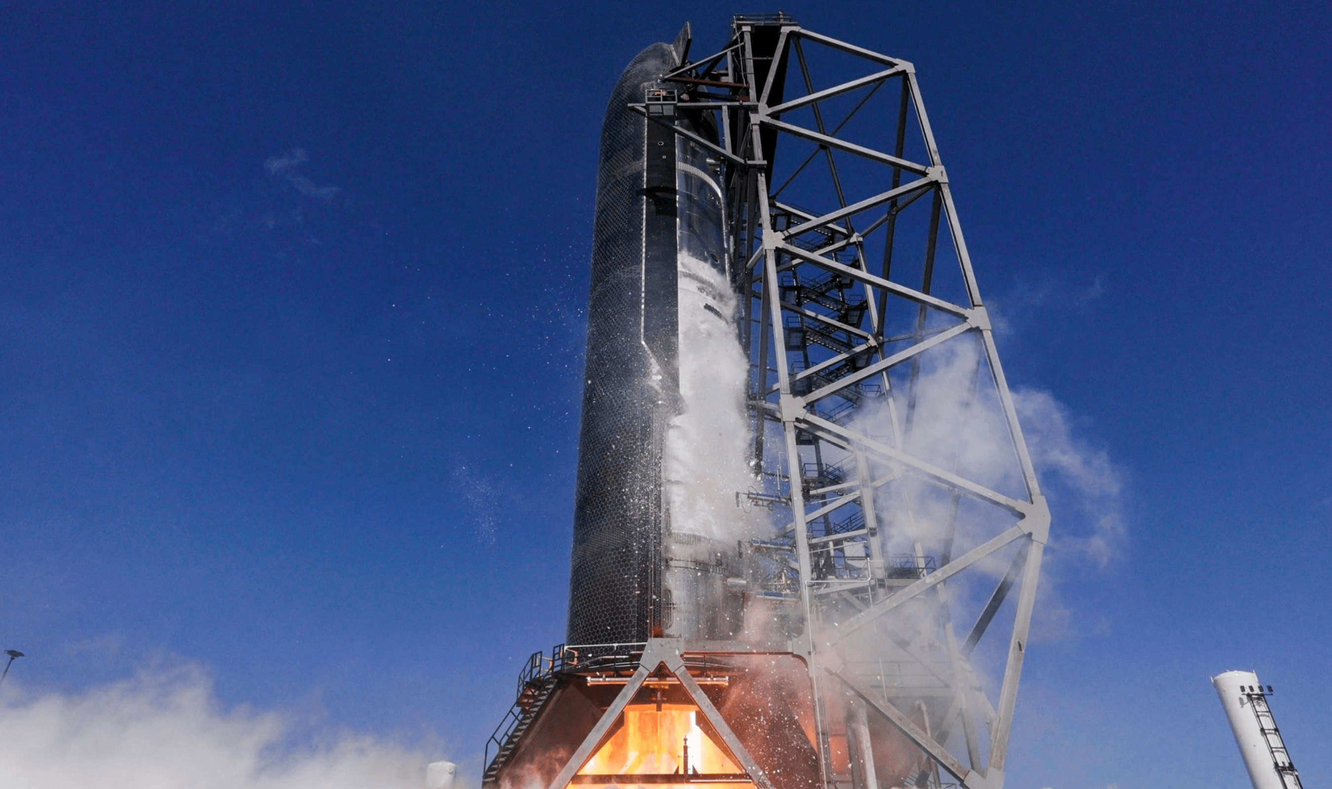 SpaceX Prepares for Critical Starship Flight 13 Carrying Live Starlink Satellites
