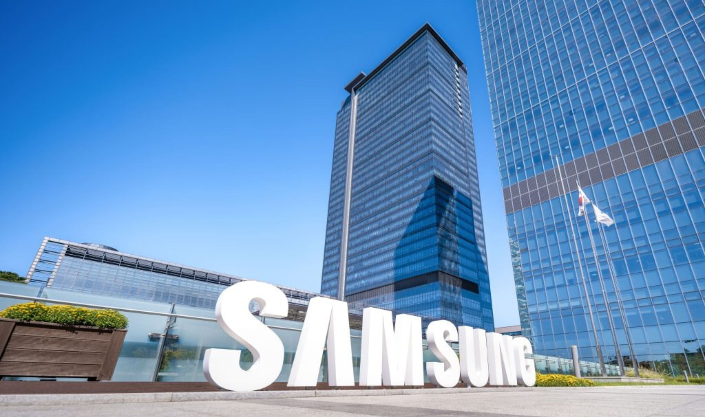 Samsung and SK Hynix Prepare Record Shareholder Returns Amid AI Spending Concerns