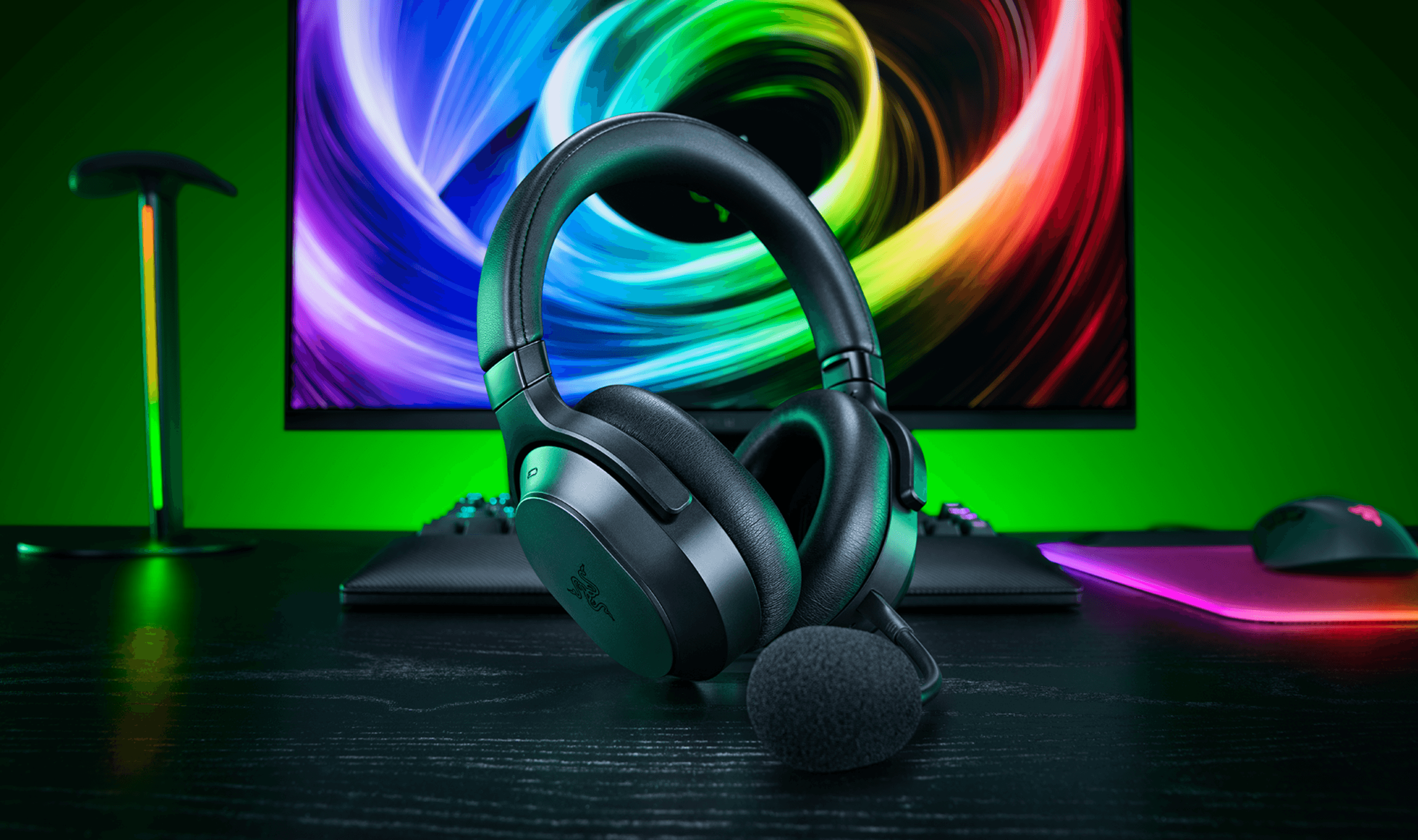 Razer Unveils Barracuda V2 Pro With Up to 70 Hours of Battery Life