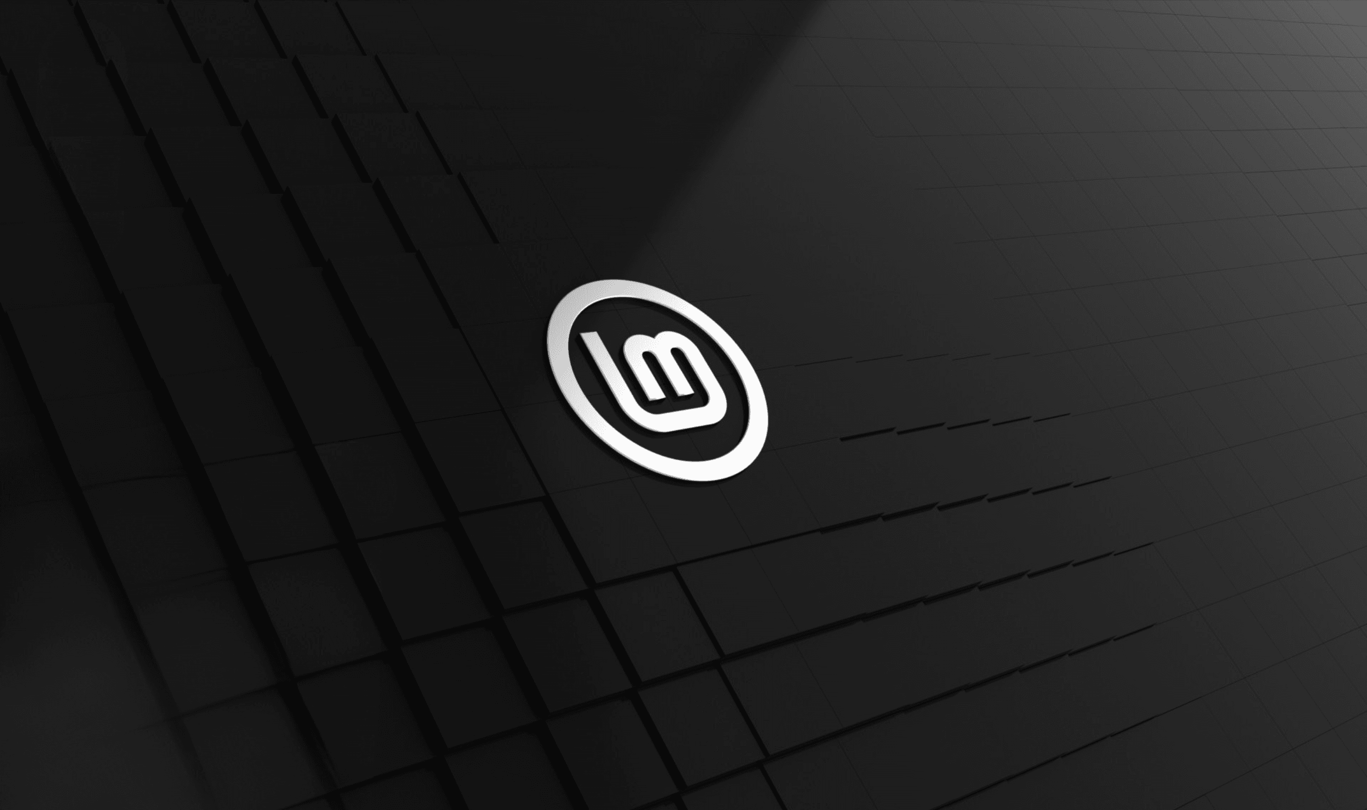 Zorin OS and Linux Mint Offer Different Paths for Windows Users Switching to Linux