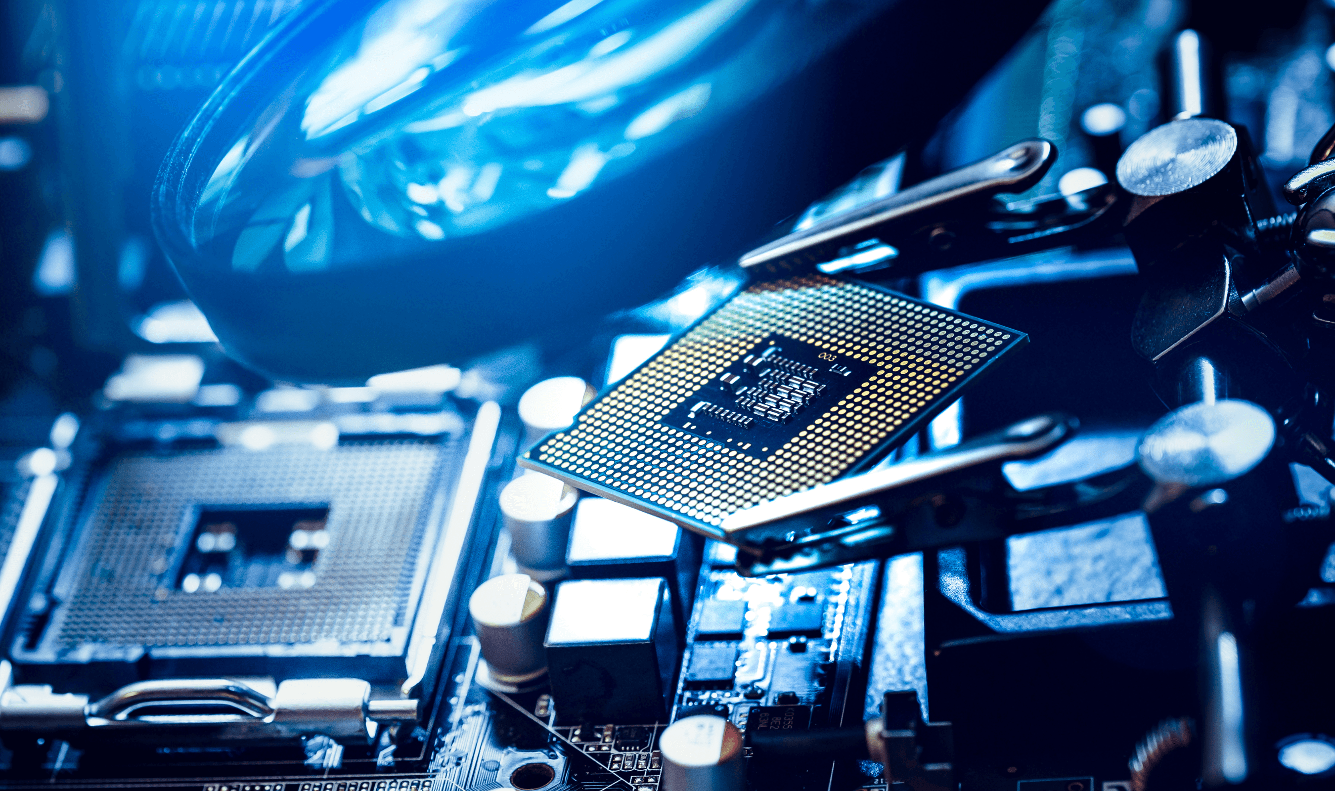 Global Chip Market Will Reach $1 Trillion in Sales This Year