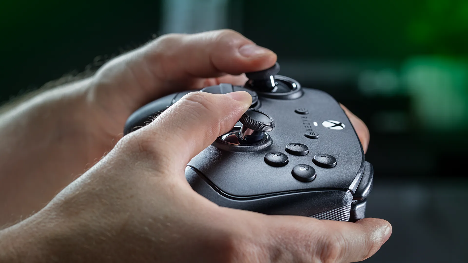 Thumbsticks-KV.webp