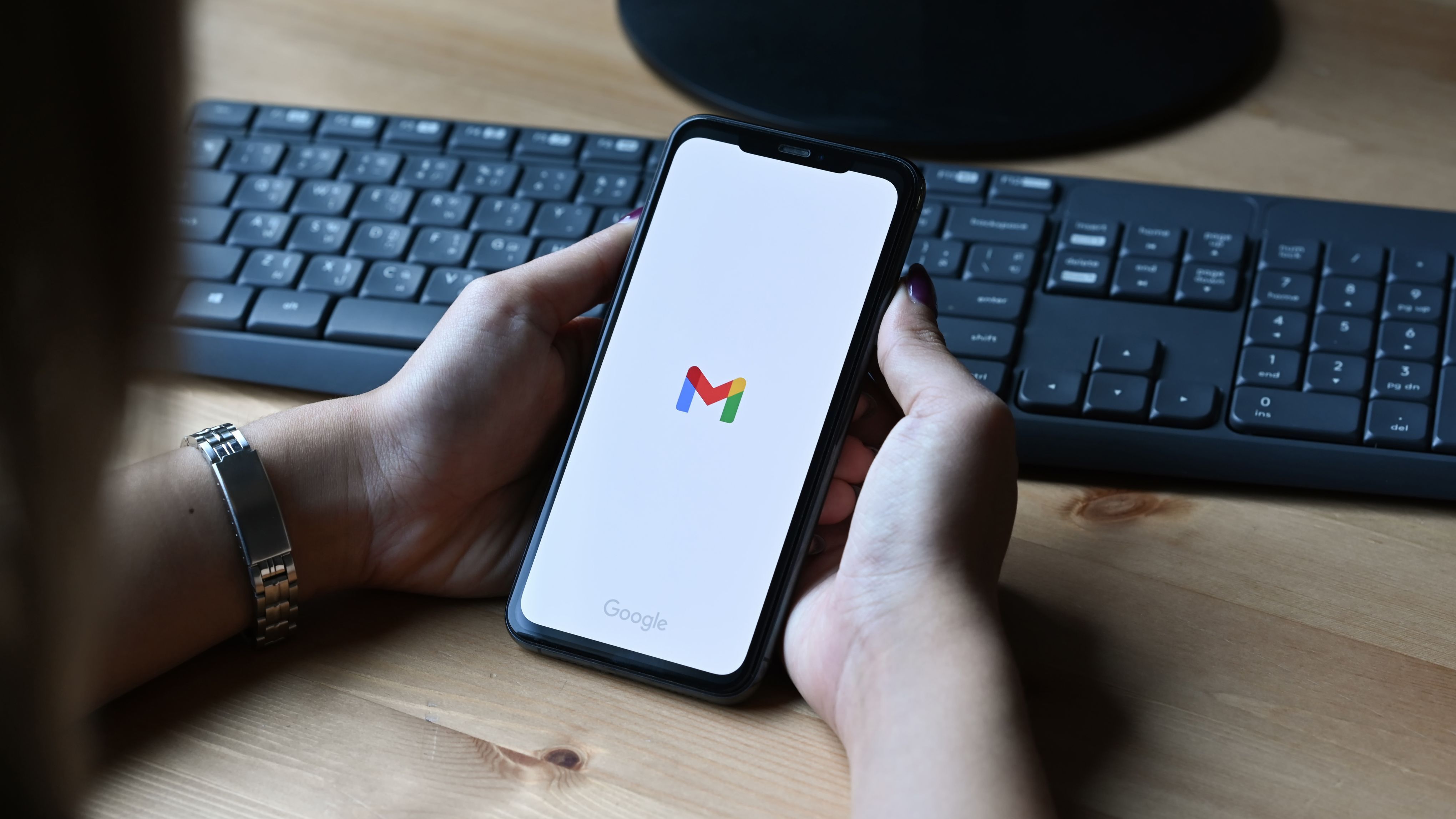 Google now lets Gmail users change their primary email address