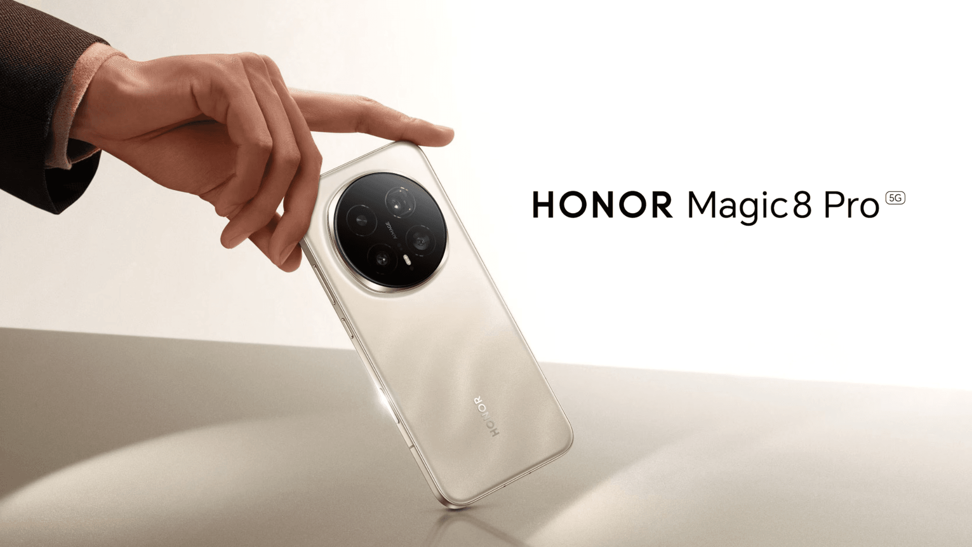 Honor Launches Magic 8 Pro Smartphone with Record Brightness Display