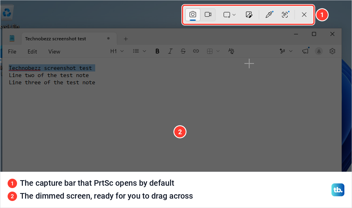 The Windows 11 capture bar at the top of a dimmed screen after one press of the Print Screen key.