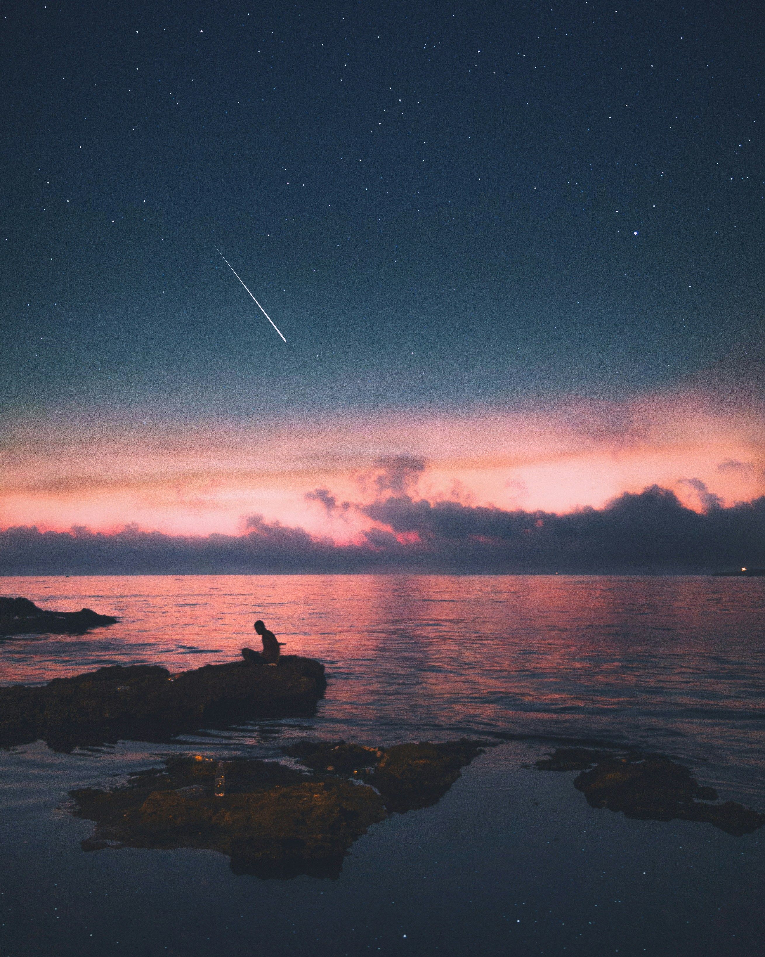 MYTH: Shooting stars are falling stars