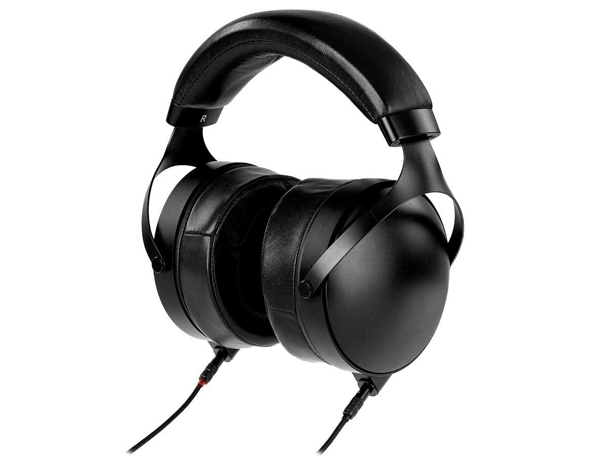 Monolith M1070C Over Ear Closed Back Planar