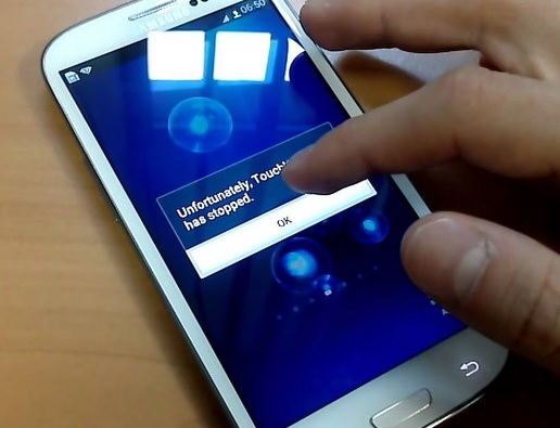 Samsung Galaxy S5 TouchWiz or Display Issue