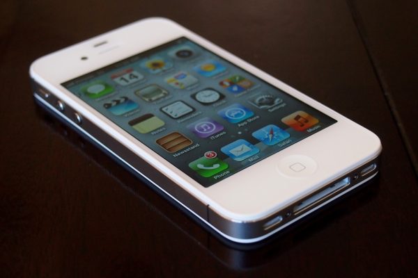 5 ways to fix iPhone 4s screen flickering after iOS 8.4 update 