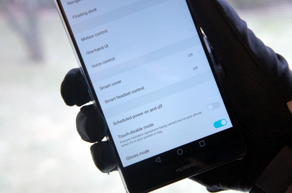 how to enable Gloves mode on Huawei Mate 8