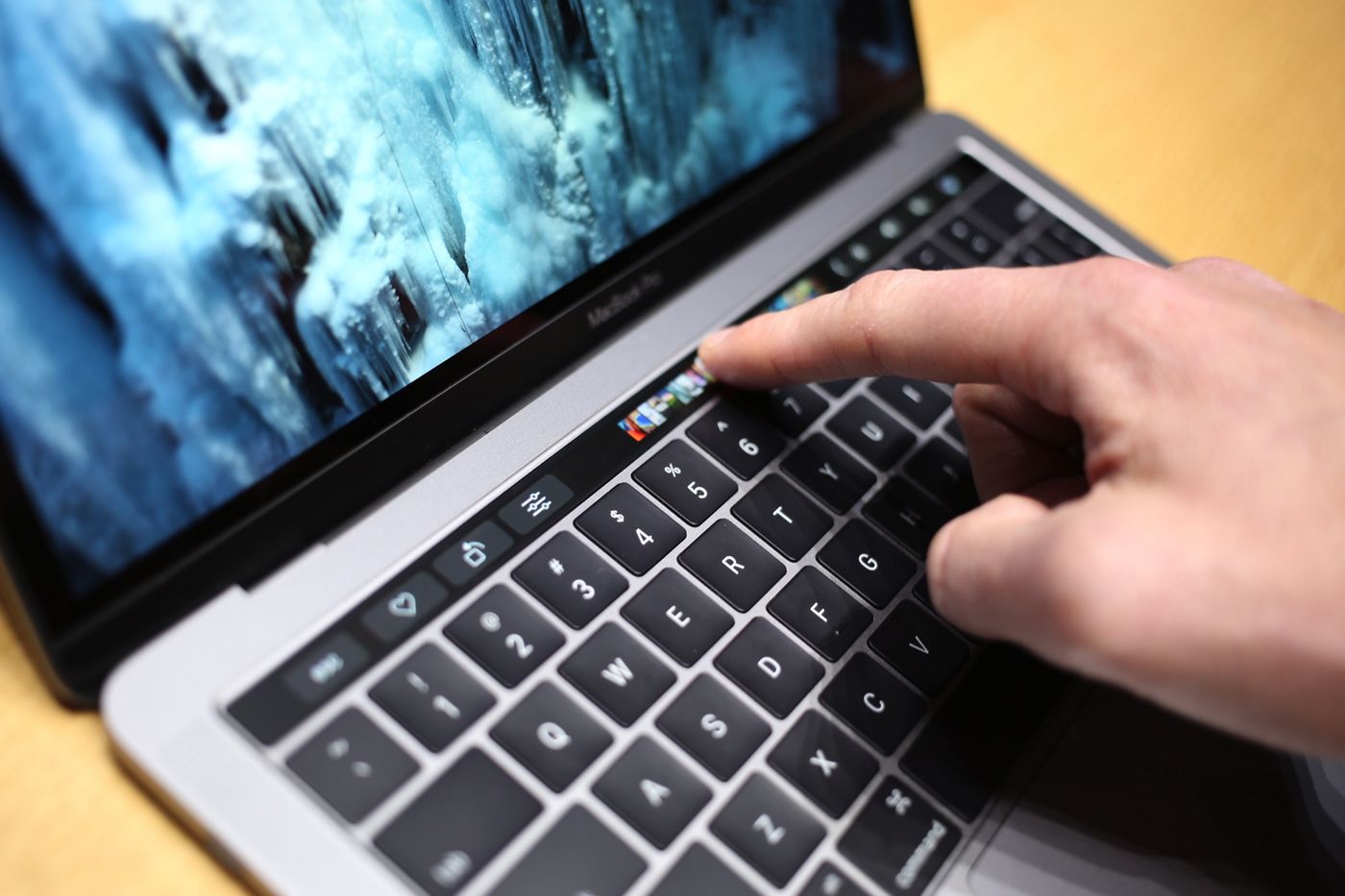 how to disable touch bar on MacBook Pro