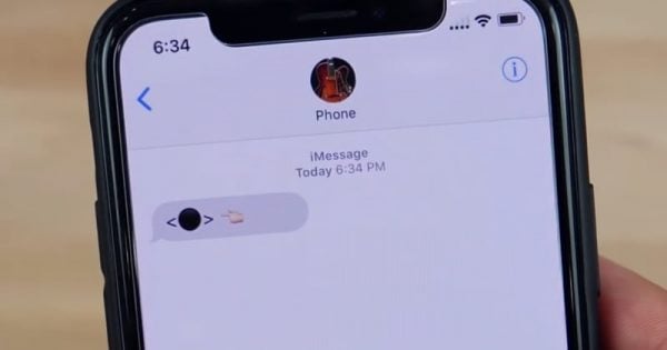 What is the “black dot of death” problem on iPhone and how to fix it